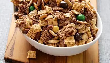 Perfect Peanut Party Mix